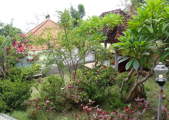 別荘 Amed Homestay