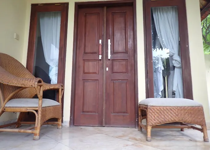 Amed Homestay *