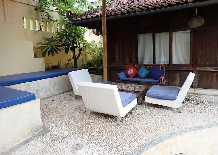 Amed Homestay